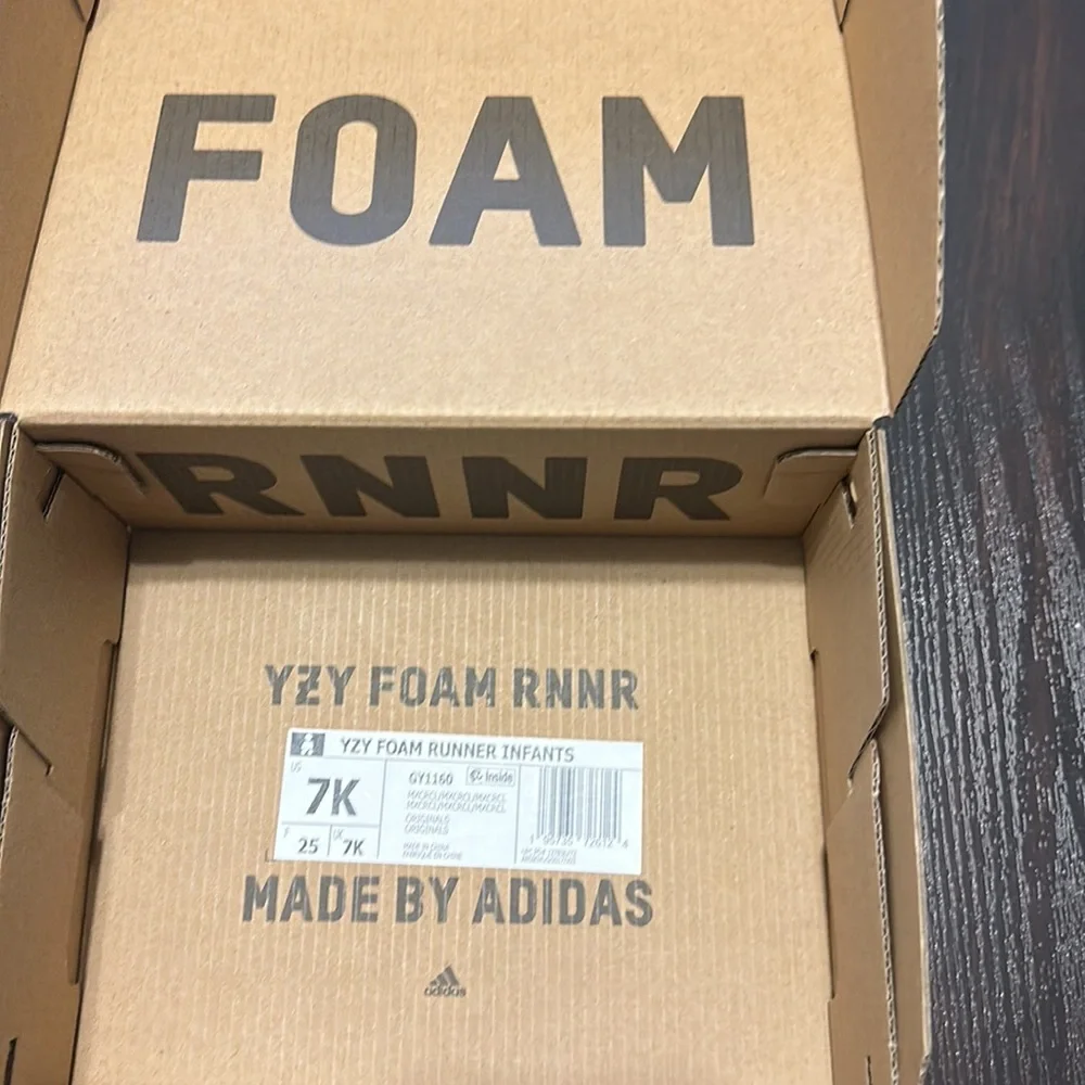 ‼️SOLD‼️ Yeezy Foam Runner Infants “MX Cream Clay” - Picture 10 of 10